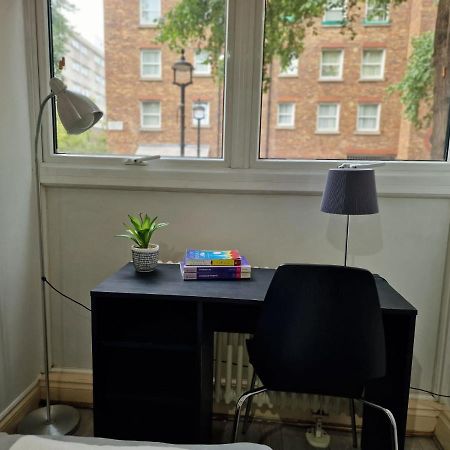 2 Bedrooms Flat In Great Location! Londres Exterior foto