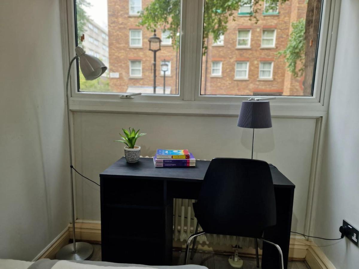 2 Bedrooms Flat In Great Location! Londres Exterior foto