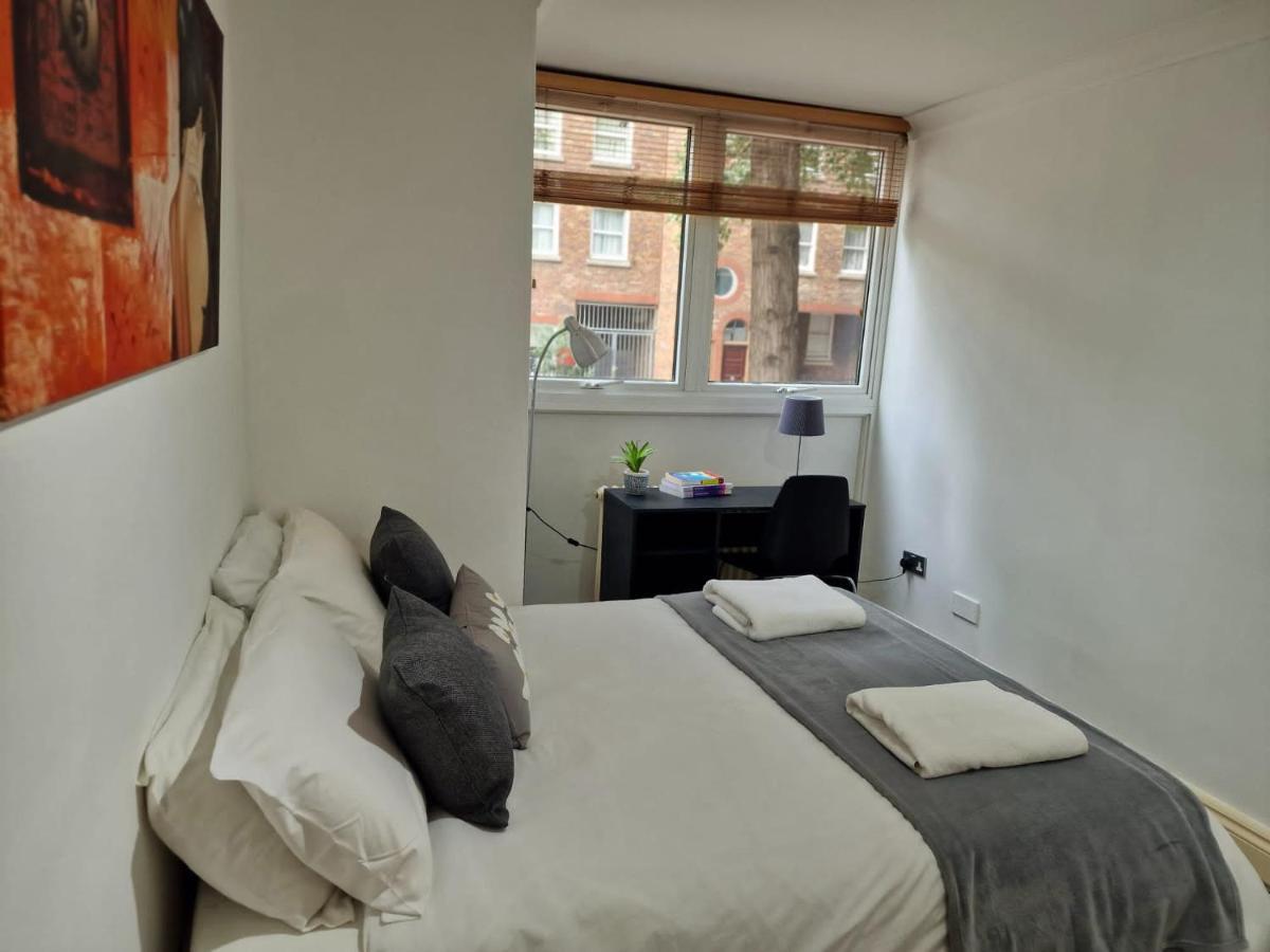 2 Bedrooms Flat In Great Location! Londres Exterior foto